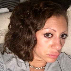 Meet your Posher, Eeleni